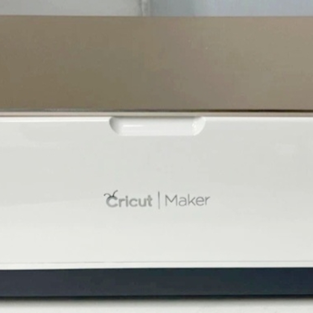 Cricut Adaptive Tool System in White and Gray